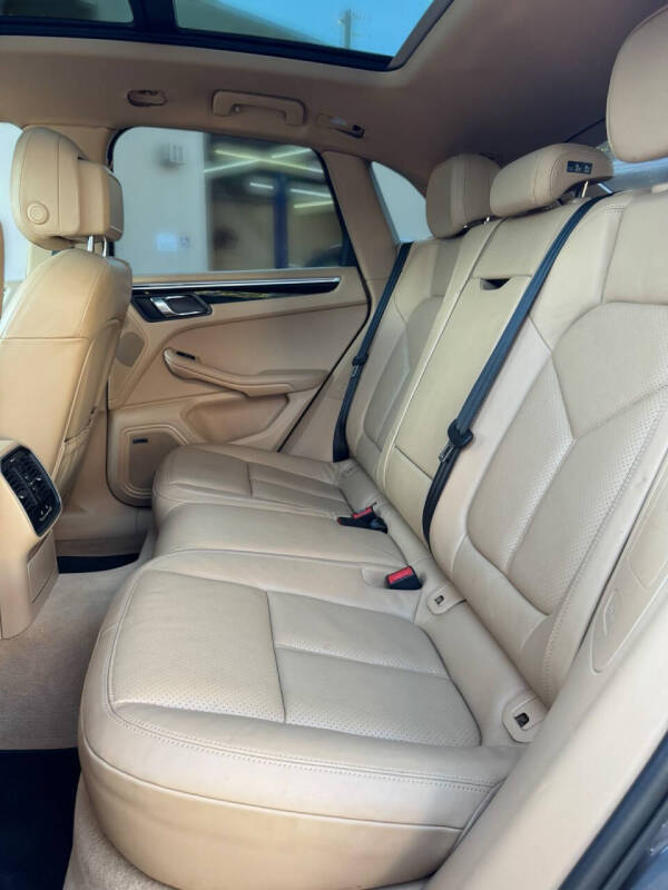 2016 Porsche Macan S