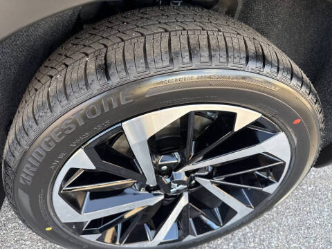 2025 Mitsubishi Outlander PHEV SE