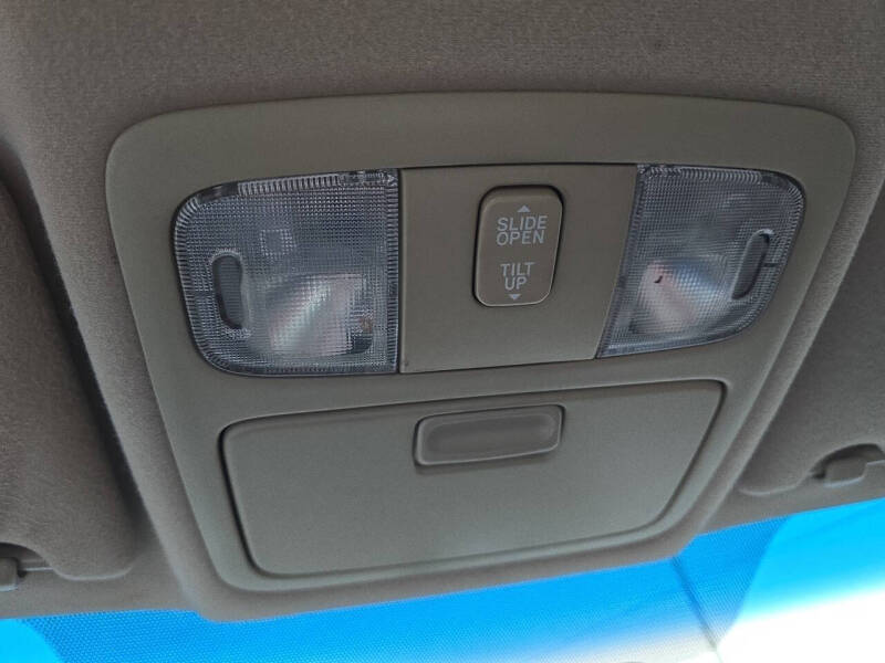 2004 Toyota Camry XLE