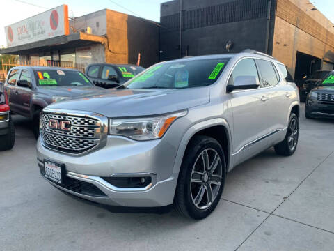 2017 GMC Acadia Denali