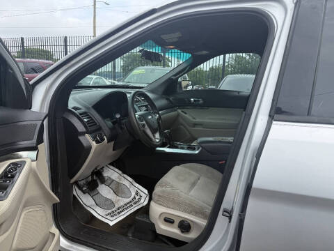 2014 Ford Explorer