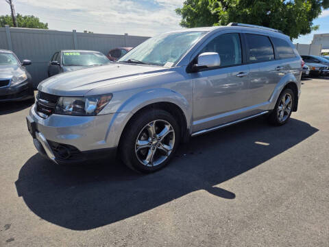 2017 Dodge Journey Crossroad Plus Photo