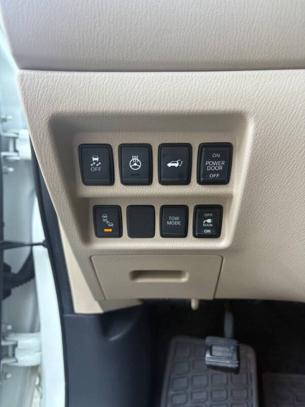 2017 Nissan Pathfinder Platinum