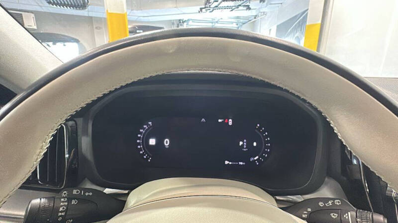 2023 Volvo XC60 B5 Core
