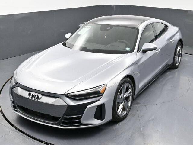 2022 Audi e-tron GT quattro Premium Plus