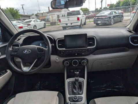 2025 Hyundai Venue SEL