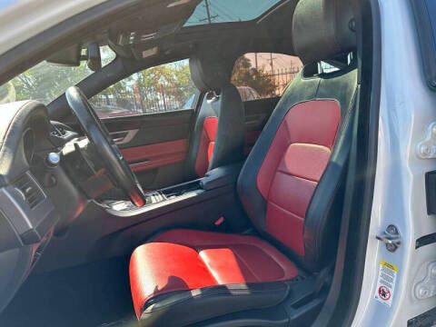 2016 Jaguar XF R-Sport