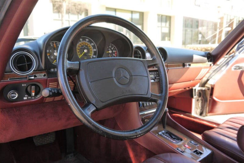 1988 Mercedes-Benz 560-Class 560 SL