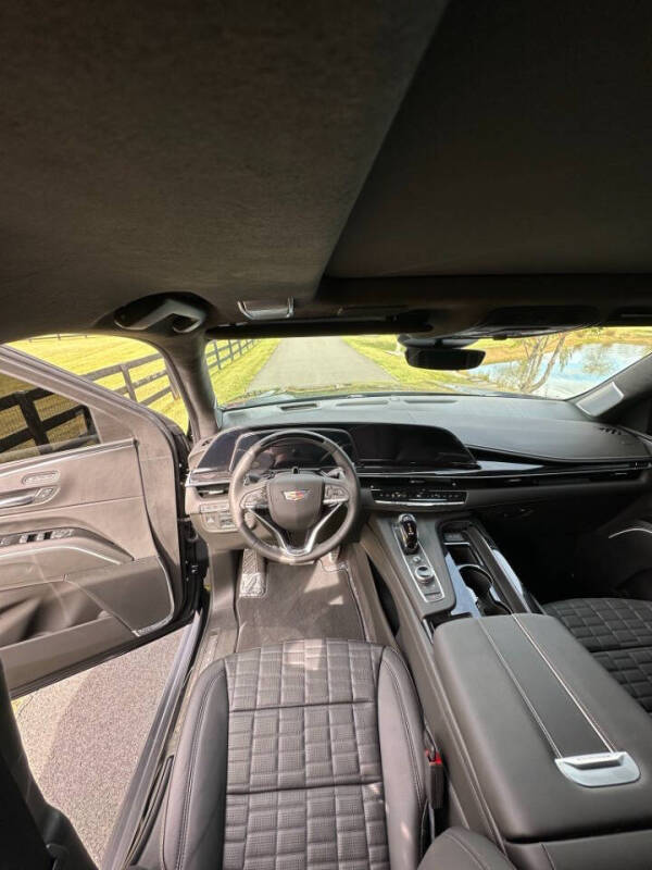 2023 Cadillac Escalade-V