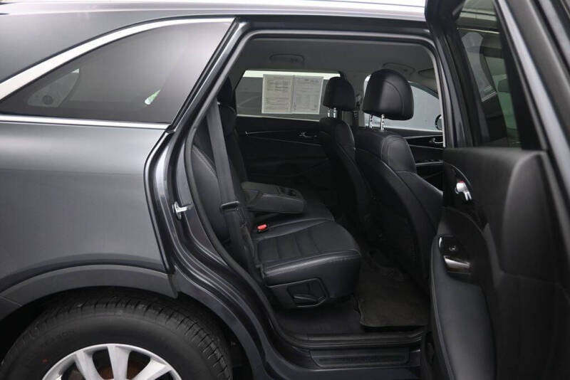 2017 Kia Sorento LX