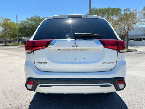2019 Mitsubishi Outlander ES