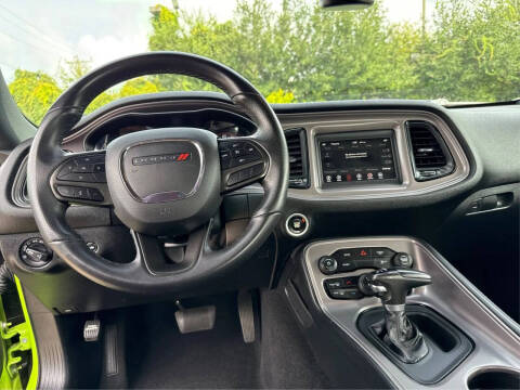 2023 Dodge Challenger SXT