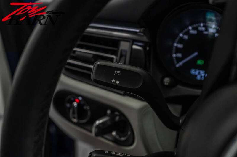 2022 Porsche Macan S