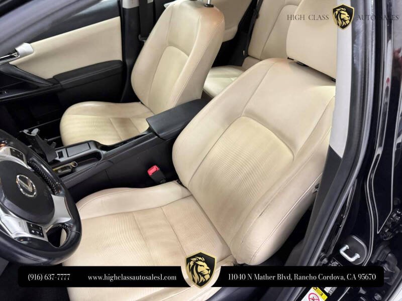 2011 Lexus CT 200h Premium