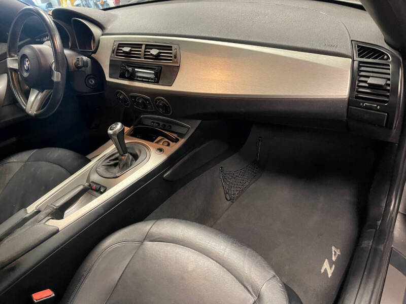 2003 BMW Z4 3.0i