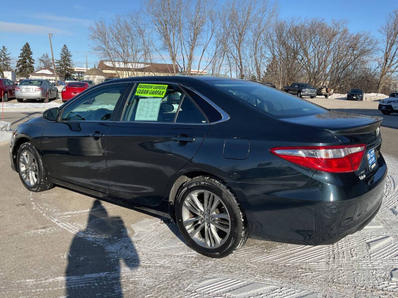 2016 Toyota Camry SE