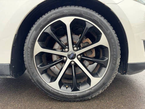 2016 Ford Taurus SEL