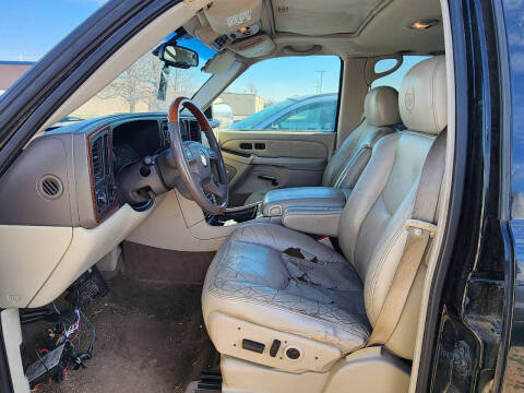 2004 Cadillac Escalade
