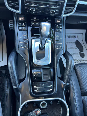 2016 Porsche Cayenne S