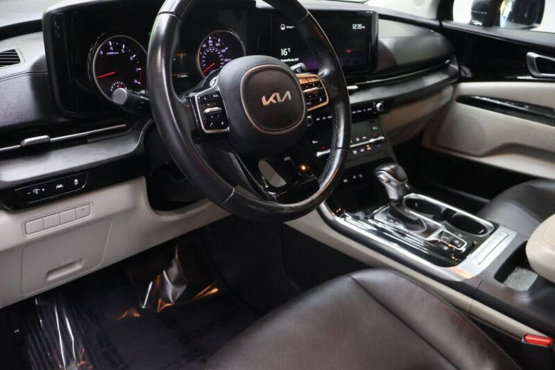 2022 Kia Carnival EX