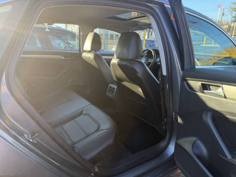 2014 Volkswagen Passat 1.8T SE PZEV