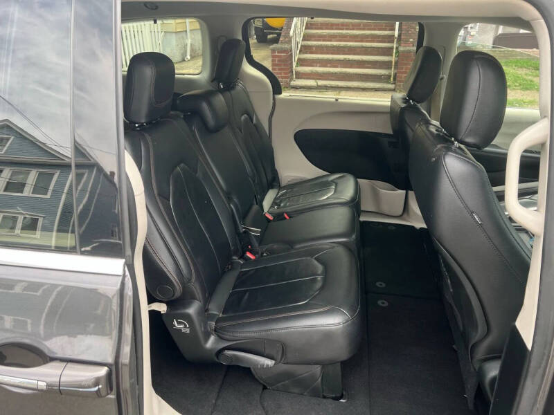 2017 Chrysler Pacifica