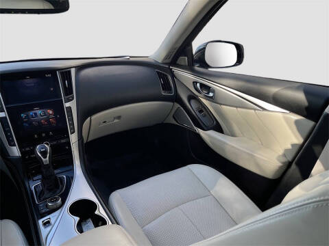 2023 Infiniti Q50 Luxe