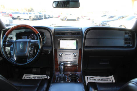 2017 Lincoln Navigator Select