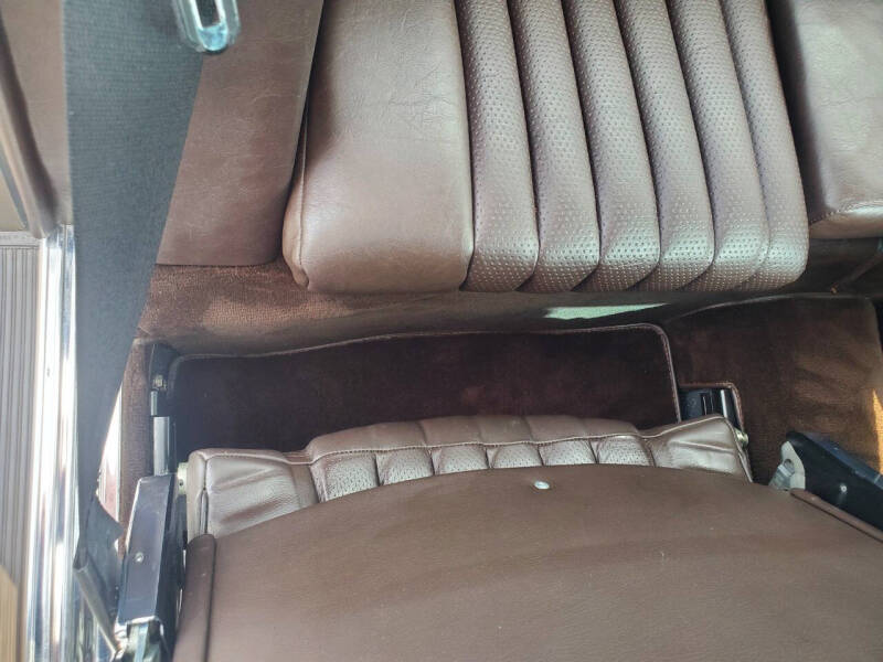 1987 Mercedes-Benz 560-Class 560 SL