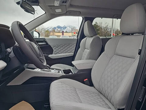 2025 Mitsubishi Outlander PHEV SEL