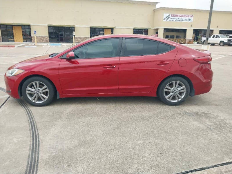 2018 Hyundai Elantra Value Edition photo 2