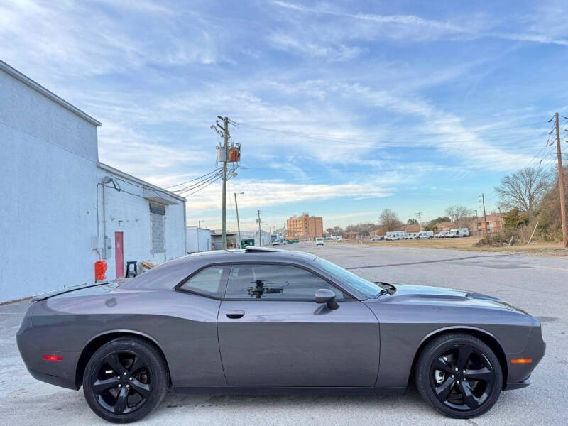 2015 Dodge Challenger SXT
