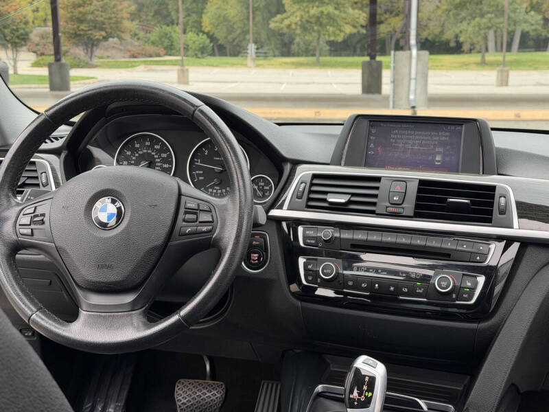 2018 BMW 3 Series 320i
