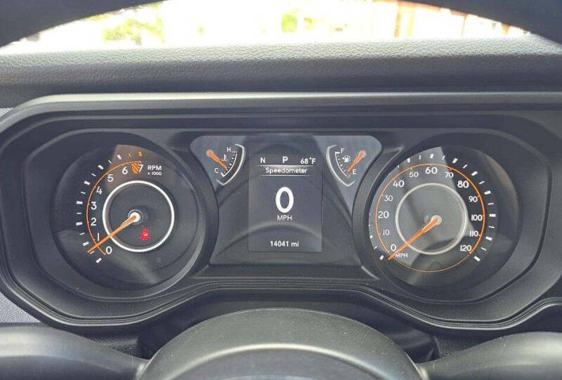 2025 Jeep Gladiator NightHawk