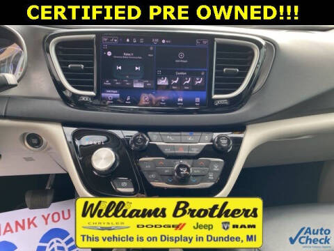 2024 Chrysler Pacifica Touring L