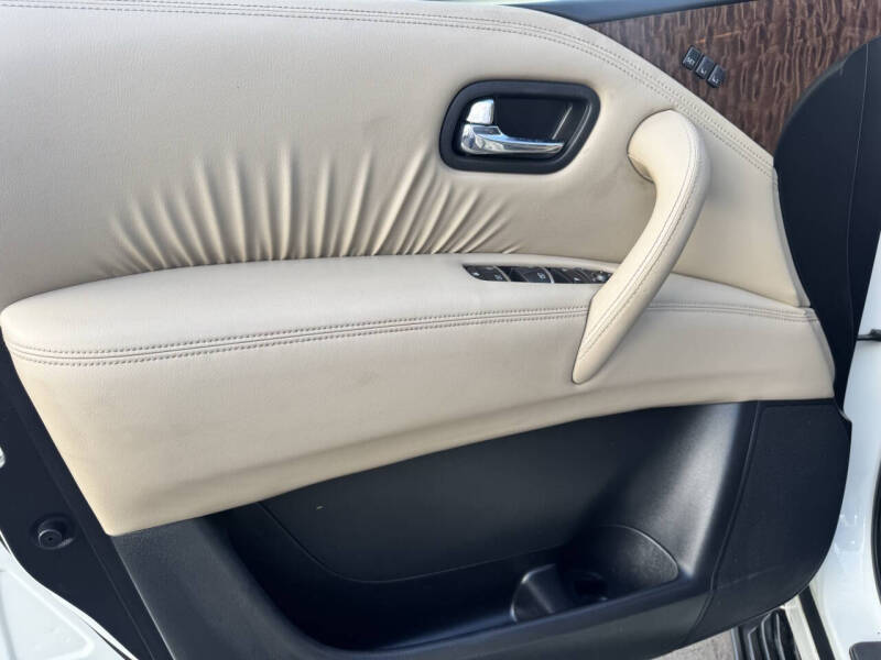 2017 Nissan Armada Platinum