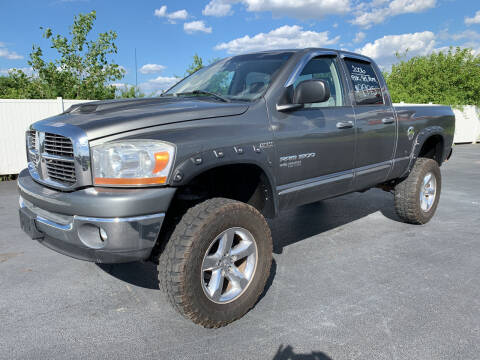 2006 Dodge Ram Pickup 1500 for sale at Caps Cars Of Taylorville in Taylorville IL
