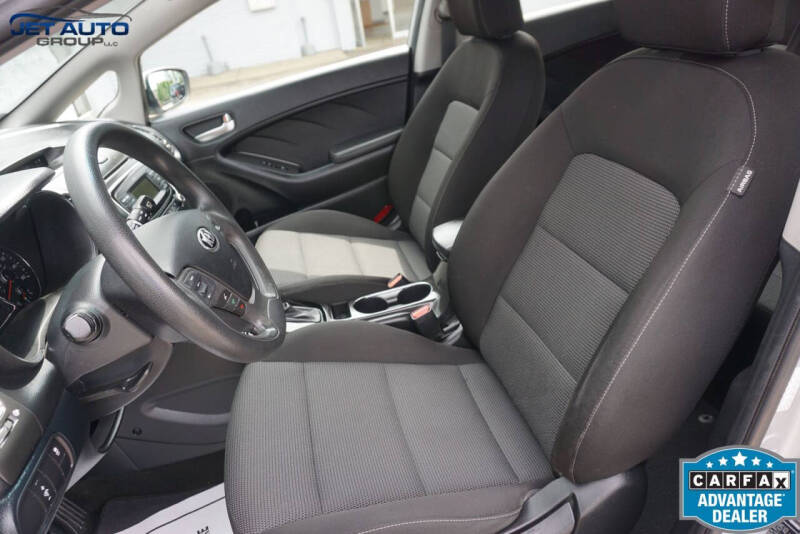 2017 Kia Forte5 LX