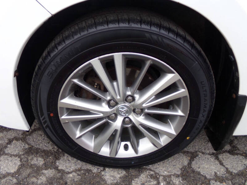 2014 Toyota Corolla LE Plus