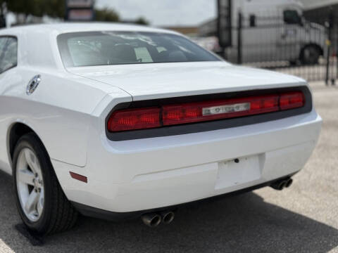 2014 Dodge Challenger SXT