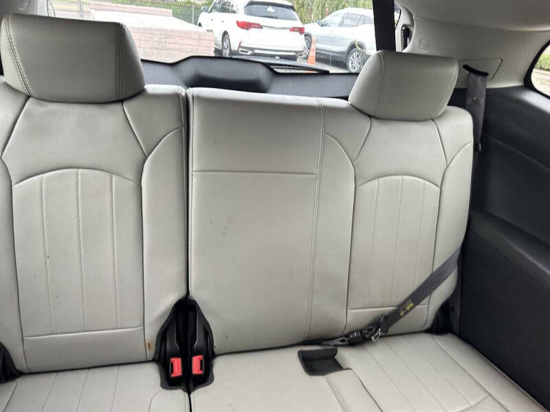 2009 Chevrolet Traverse LTZ