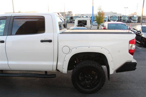 2018 Toyota Tundra SR5