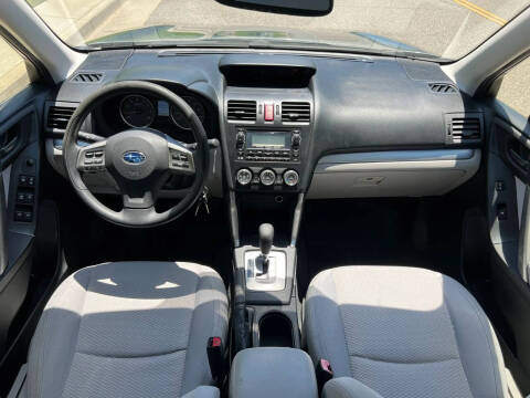 2014 Subaru Forester 2.5i