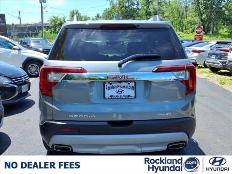 2023 GMC Acadia SLT