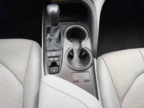 2021 Toyota Camry Hybrid XSE