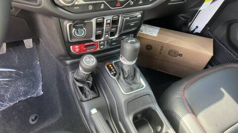 2025 Jeep Wrangler Rubicon X