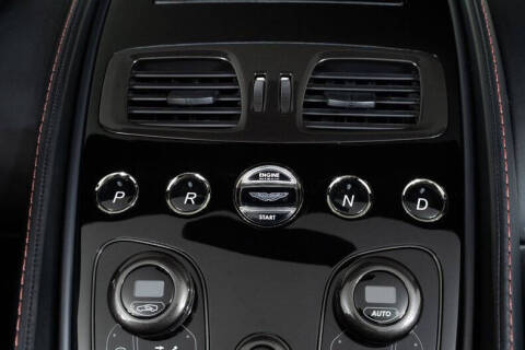 2015 Aston Martin Vanquish Volante