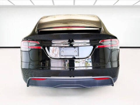 2023 Tesla Model X Standard Range