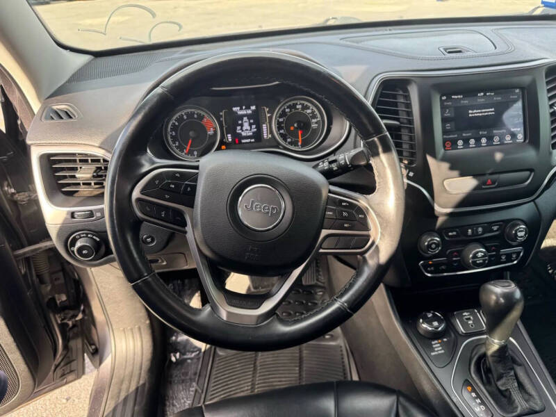 2019 Jeep Cherokee Latitude Plus