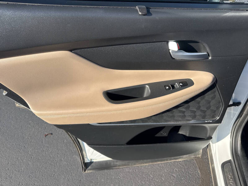 2020 Hyundai Santa Fe Limited 2.0T